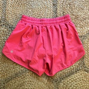 Lululemon Hotty Hot Low-Rise Lined Short 4"